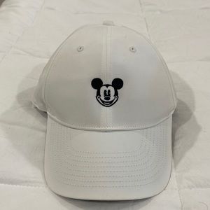 NWOTs Nike x Disney Mickey Hat in White 🧢🤍